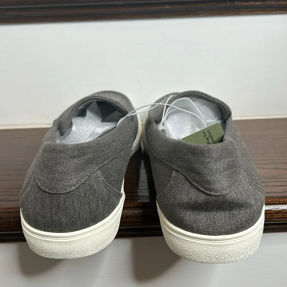 Men's Gabe Gray Slip On Shoes, Sz.13, NWT